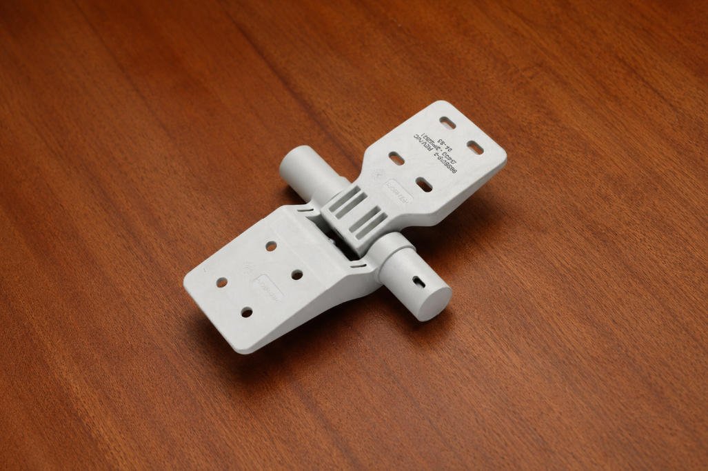 Injection molded engineering plastic hinge component for OEM plastic parts