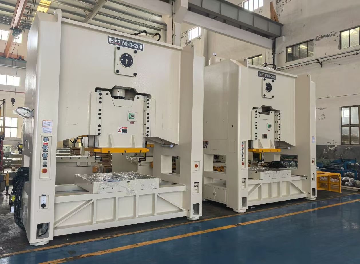 Metal stamping tooling and press production environment