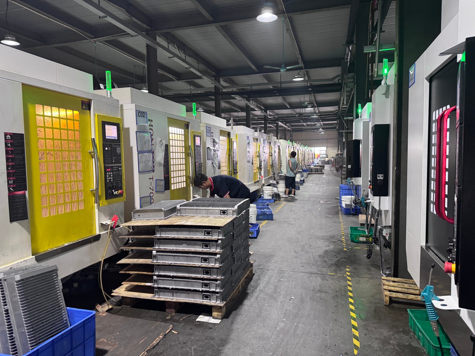 CNC machining workshop for OEM production in China